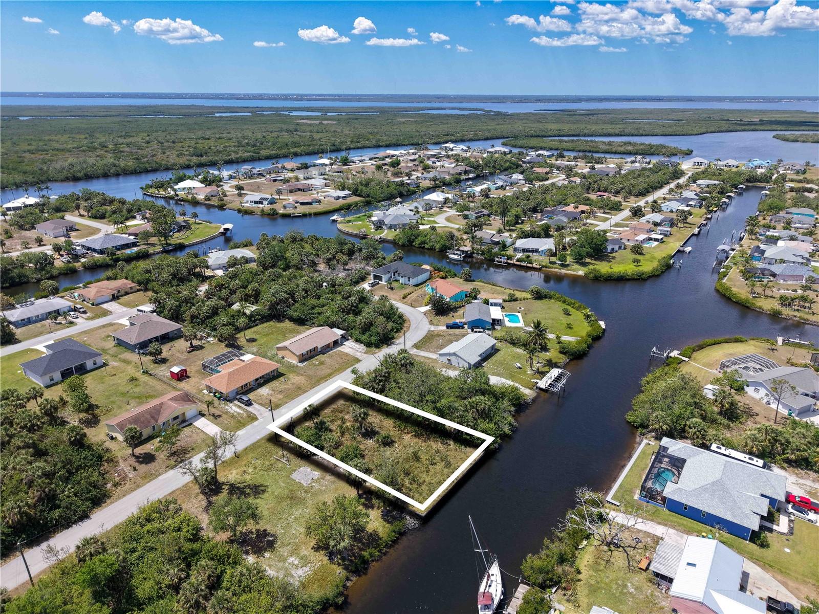 18318 KERRVILLE CIR, PORT CHARLOTTE, FL, 33948