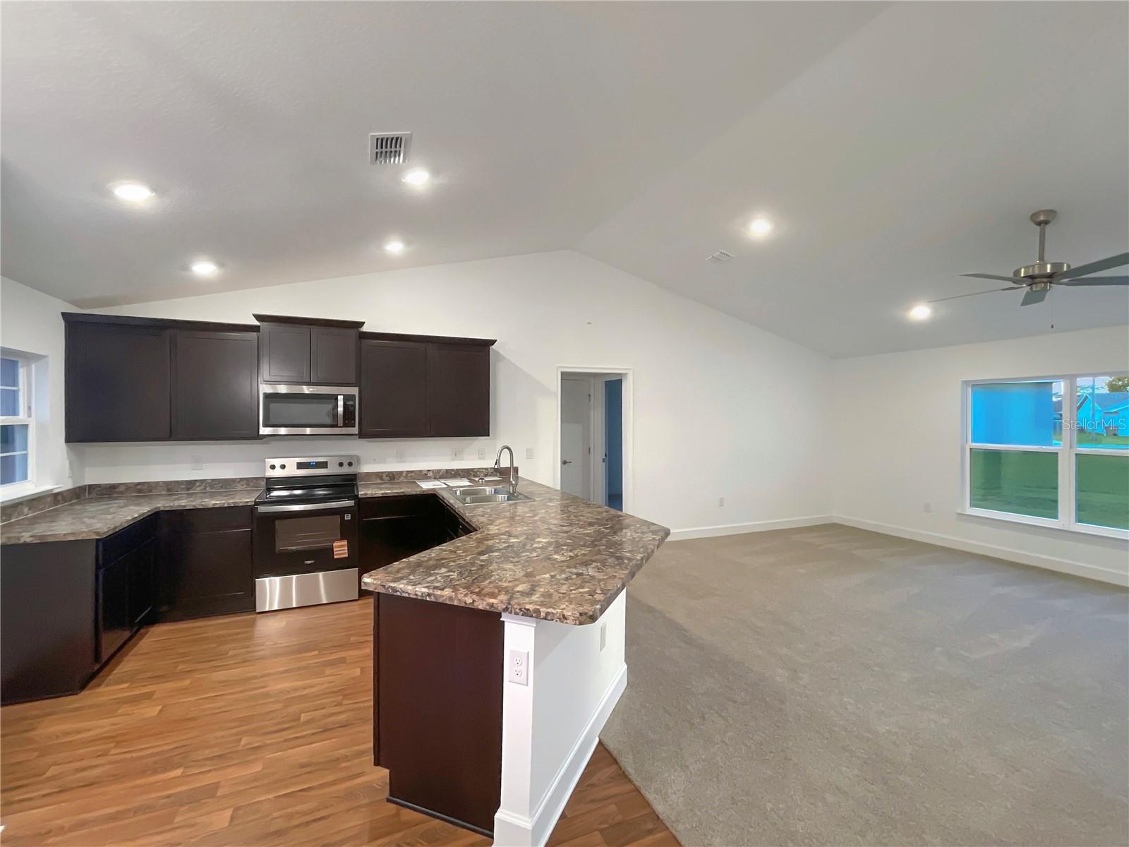 136 NICHOLAS CT, KISSIMMEE, FL, 34758