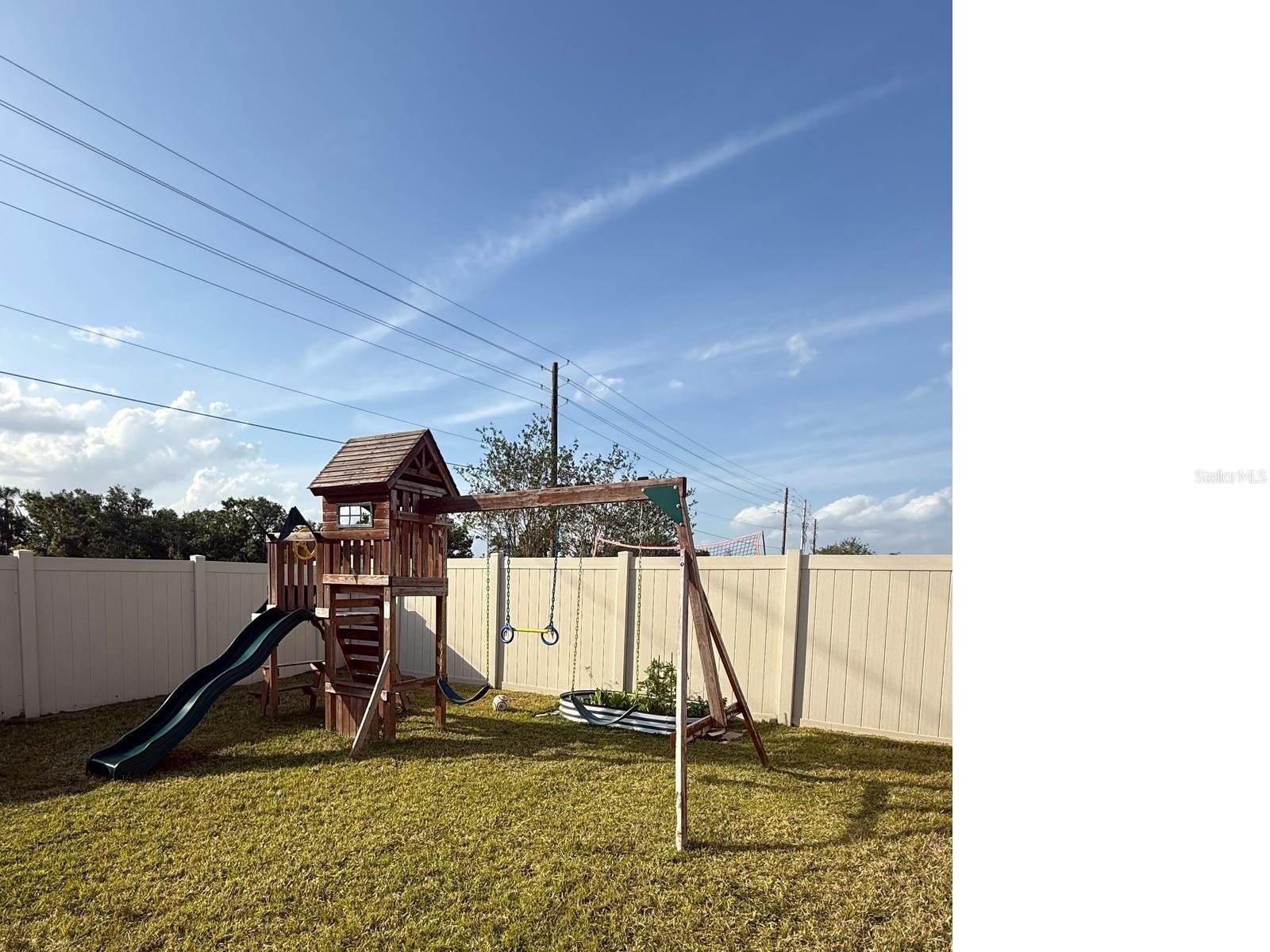 16931 PEACEFUL VALLEY DR, WIMAUMA, FL, 33598