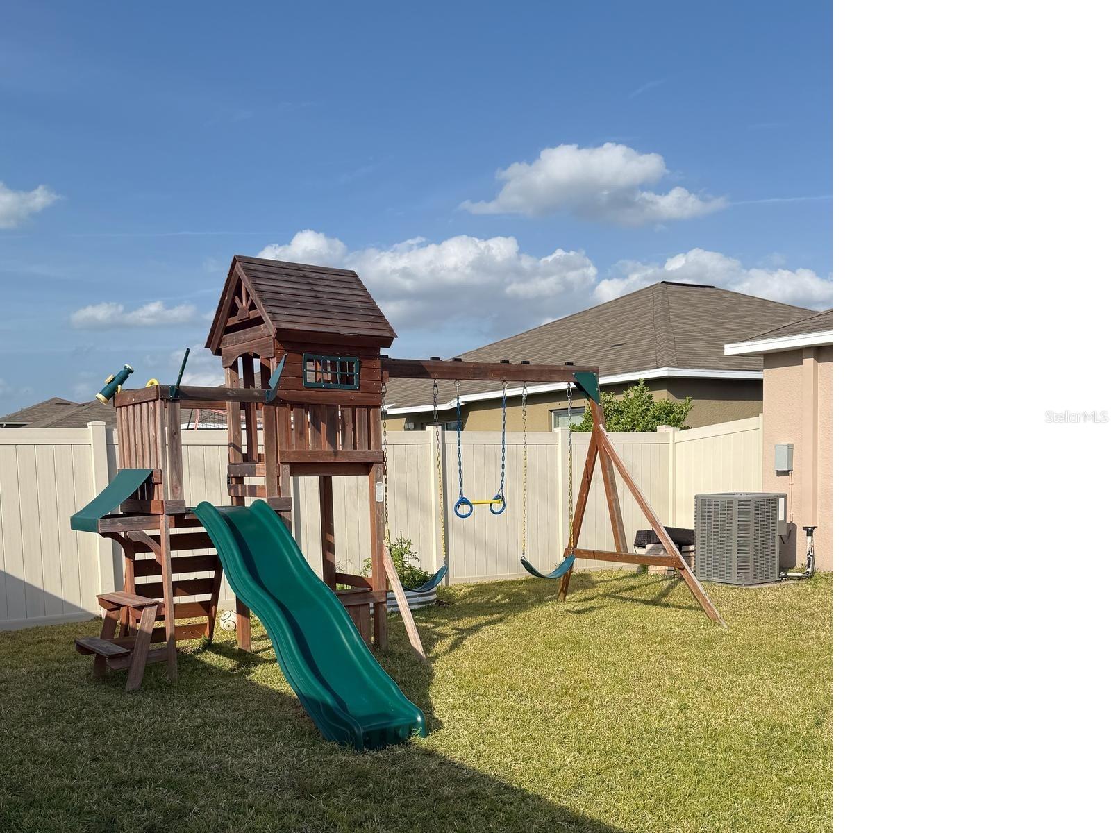 16931 PEACEFUL VALLEY DR, WIMAUMA, FL, 33598