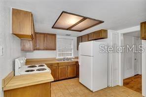 7420 BAY DR, TAMPA, FL, 33635