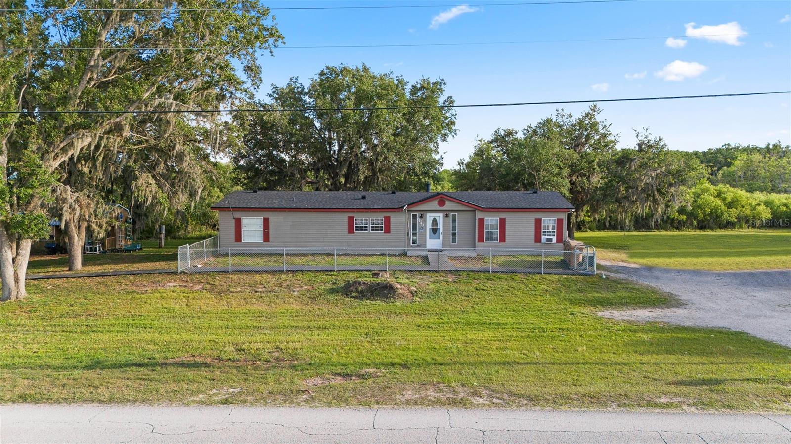 8040 PINE ISLAND RD, CLERMONT, FL, 34711