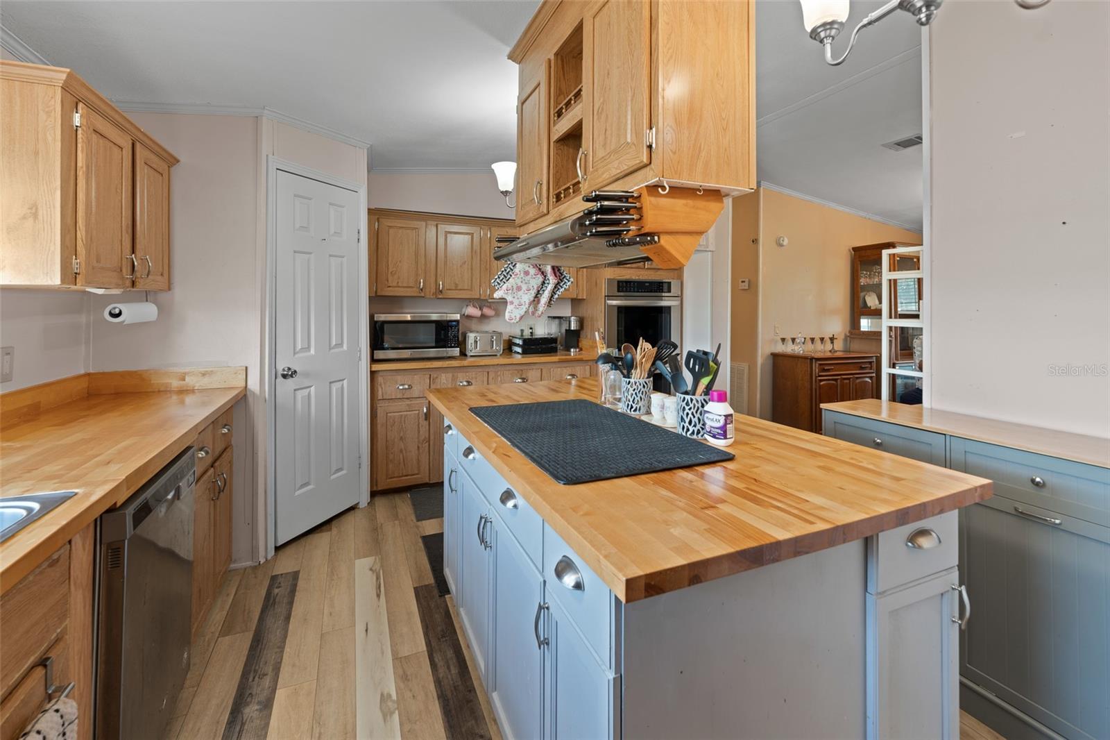 8040 PINE ISLAND RD, CLERMONT, FL, 34711