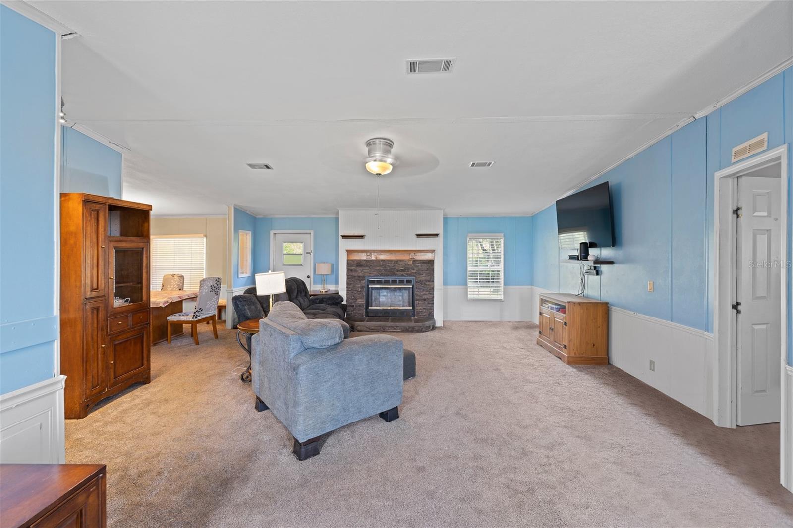 8040 PINE ISLAND RD, CLERMONT, FL, 34711