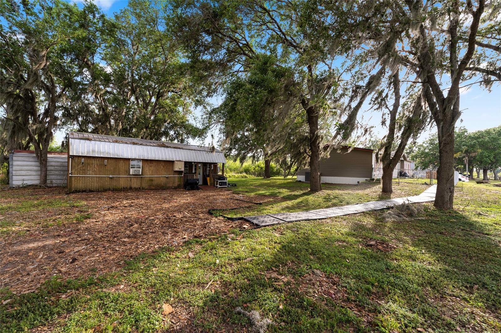 8040 PINE ISLAND RD, CLERMONT, FL, 34711