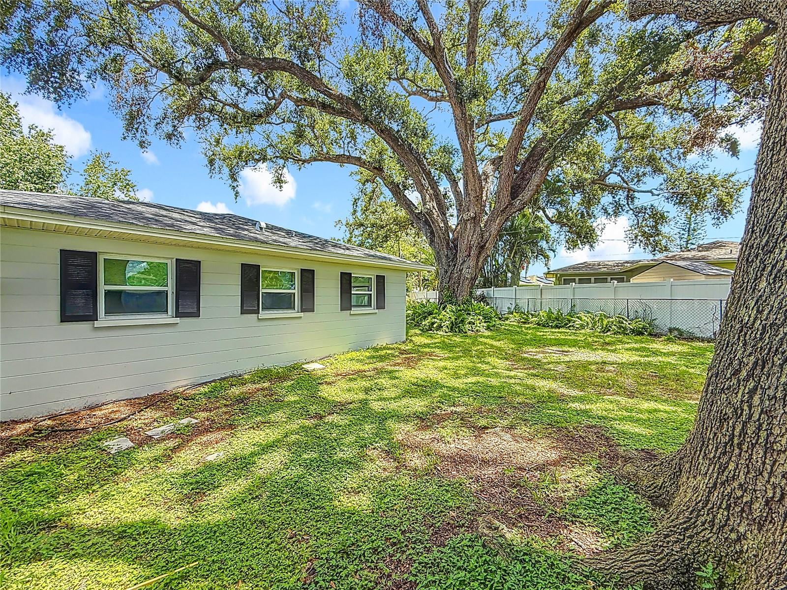 5271 31ST AVE N, ST PETERSBURG, FL, 33710