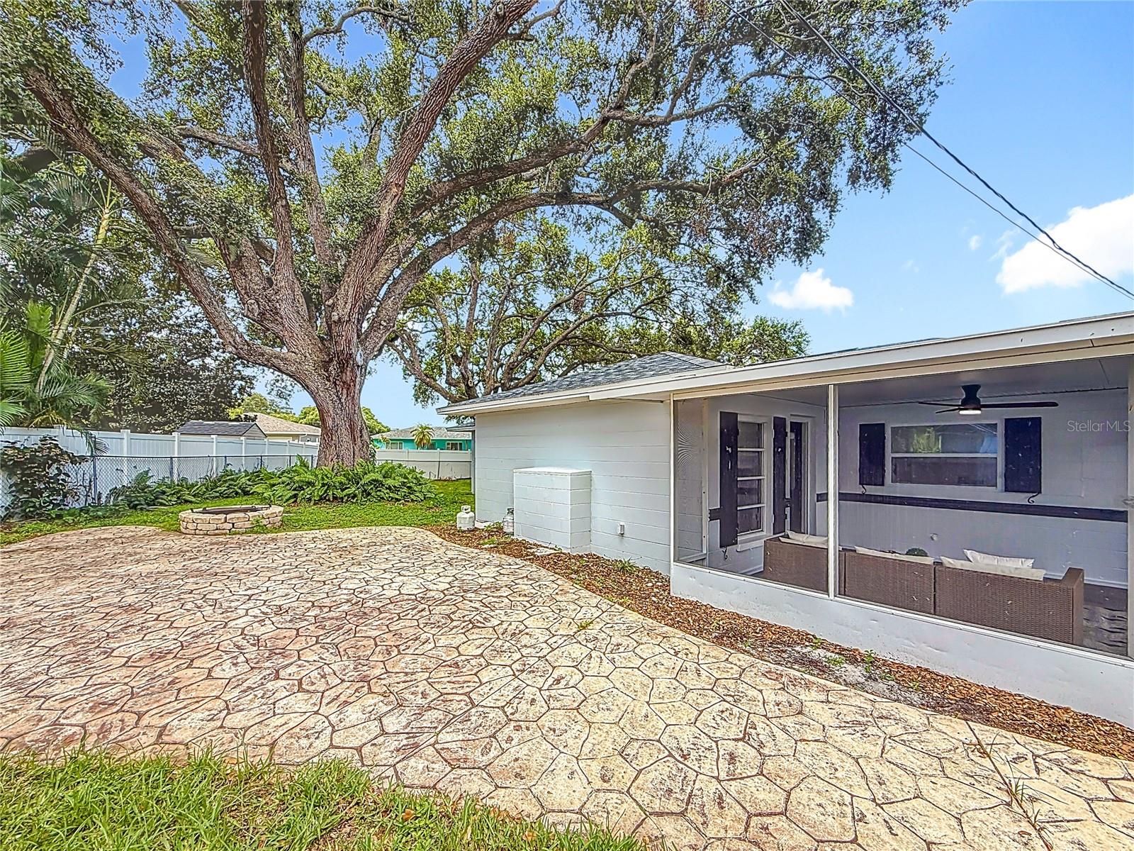 5271 31ST AVE N, ST PETERSBURG, FL, 33710