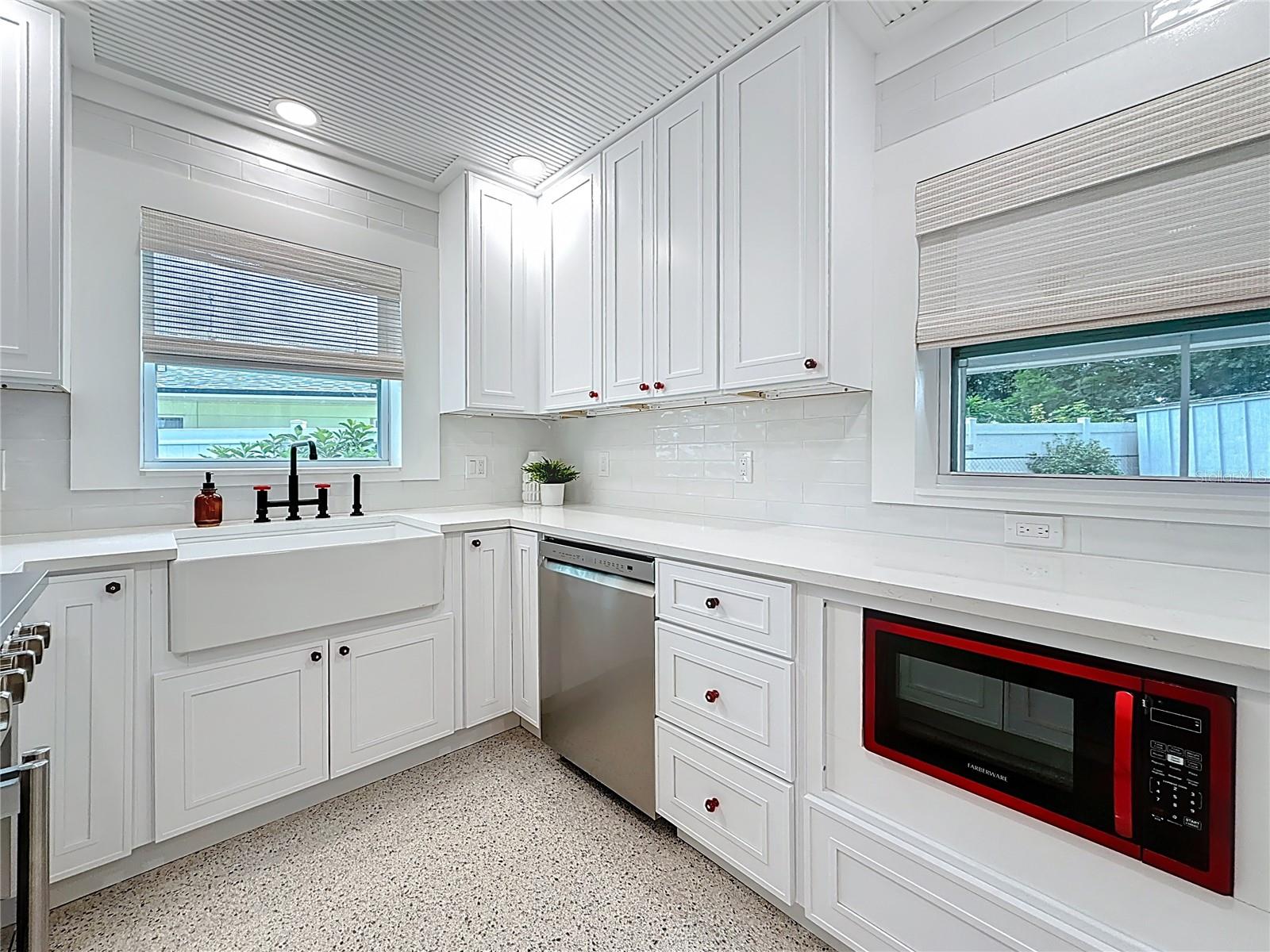 5271 31ST AVE N, ST PETERSBURG, FL, 33710