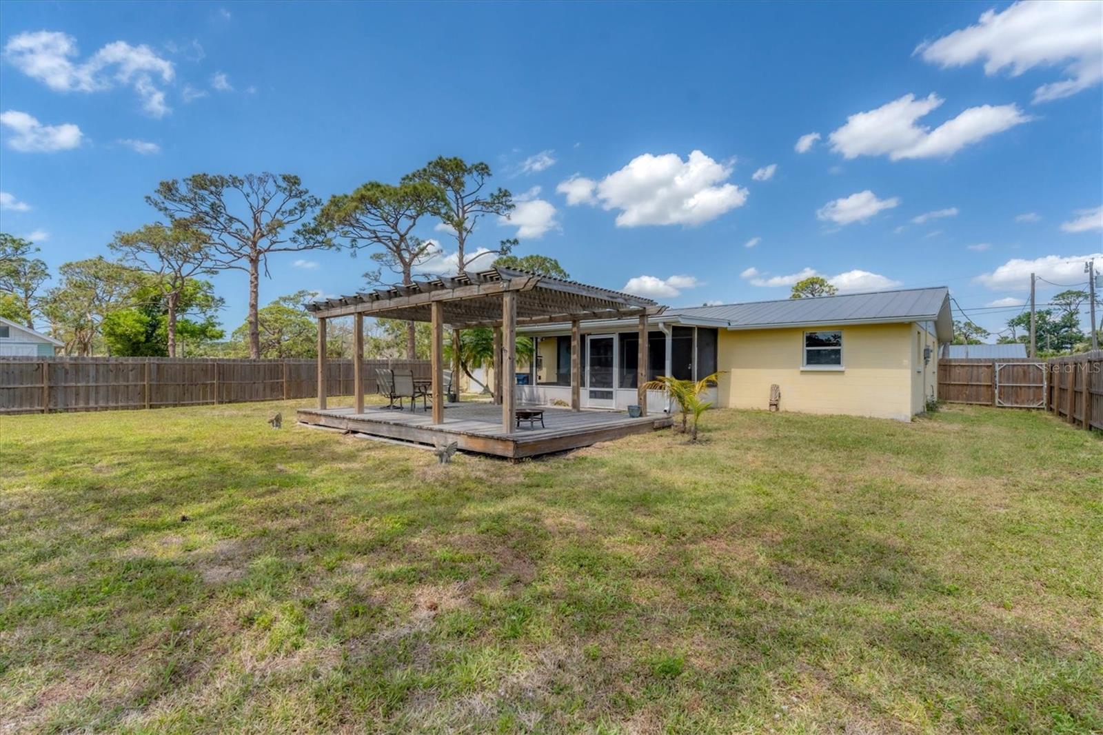 551 MORRISON AVE, ENGLEWOOD, FL, 34223