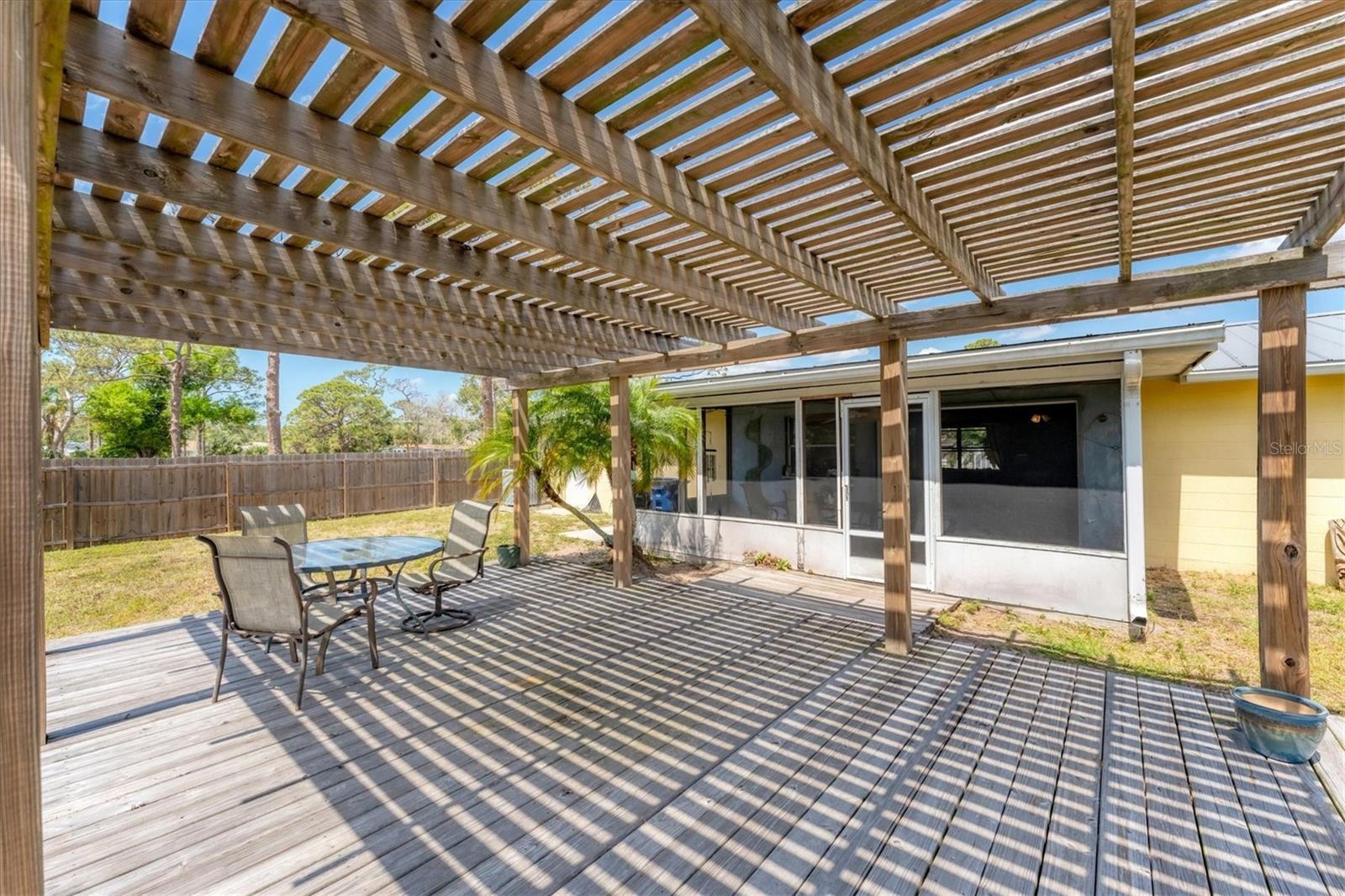 551 MORRISON AVE, ENGLEWOOD, FL, 34223