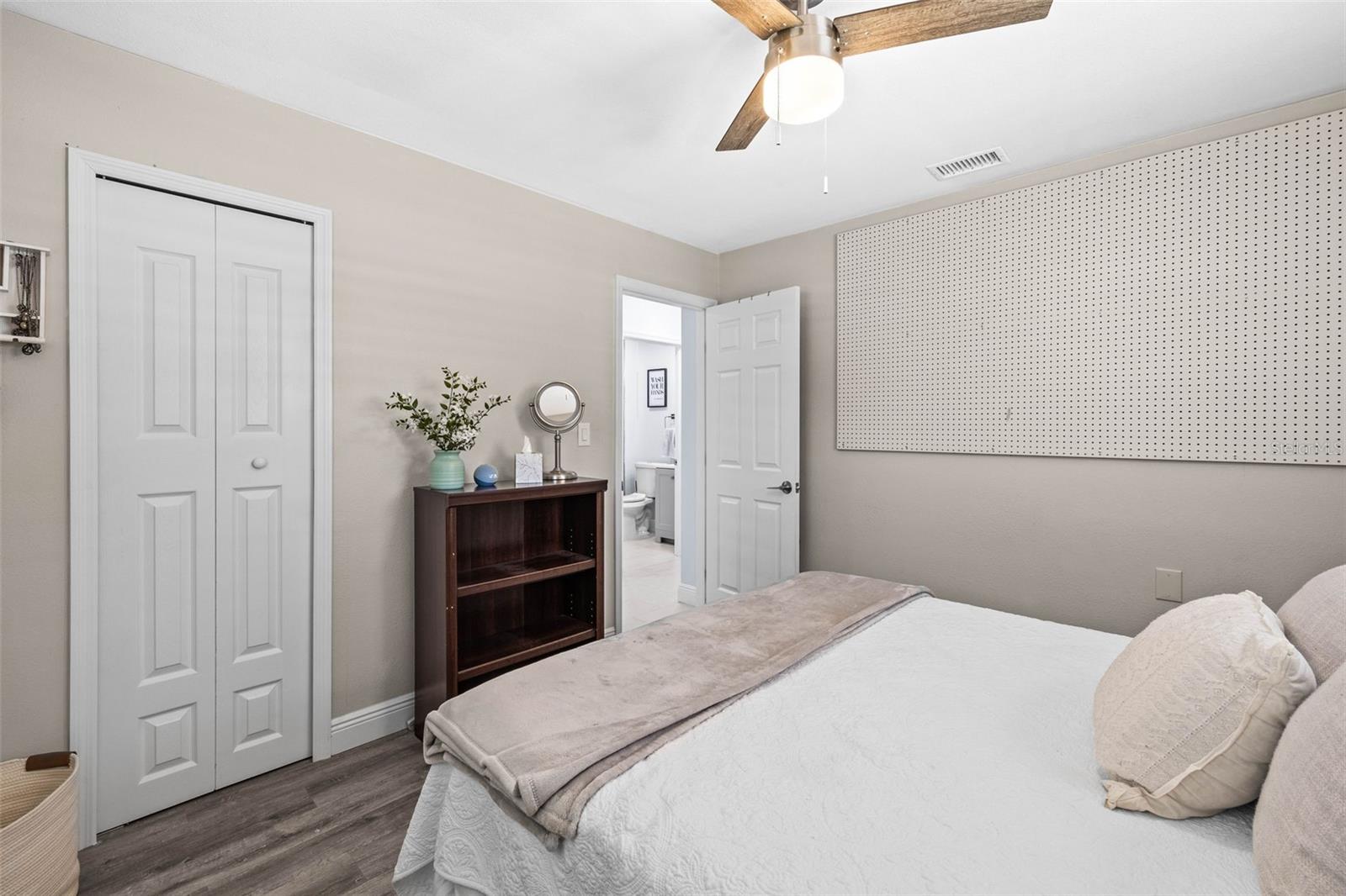 1406 NEBRASKA AVE, PALM HARBOR, FL, 34683