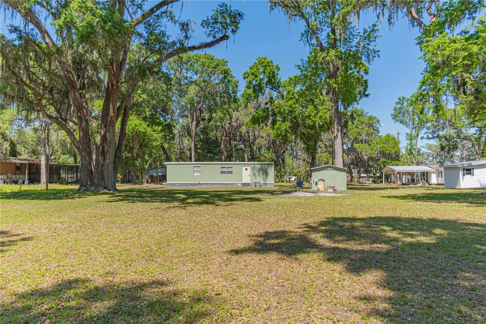 1986 CR 412, LAKE PANASOFFKEE, FL, 33538