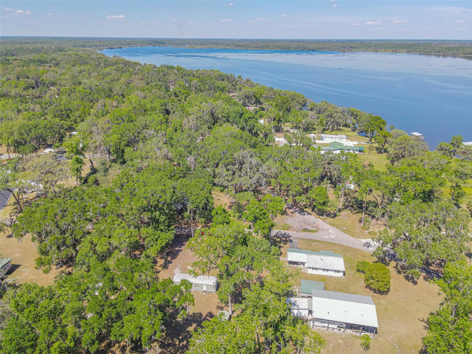 1986 CR 412, LAKE PANASOFFKEE, FL, 33538