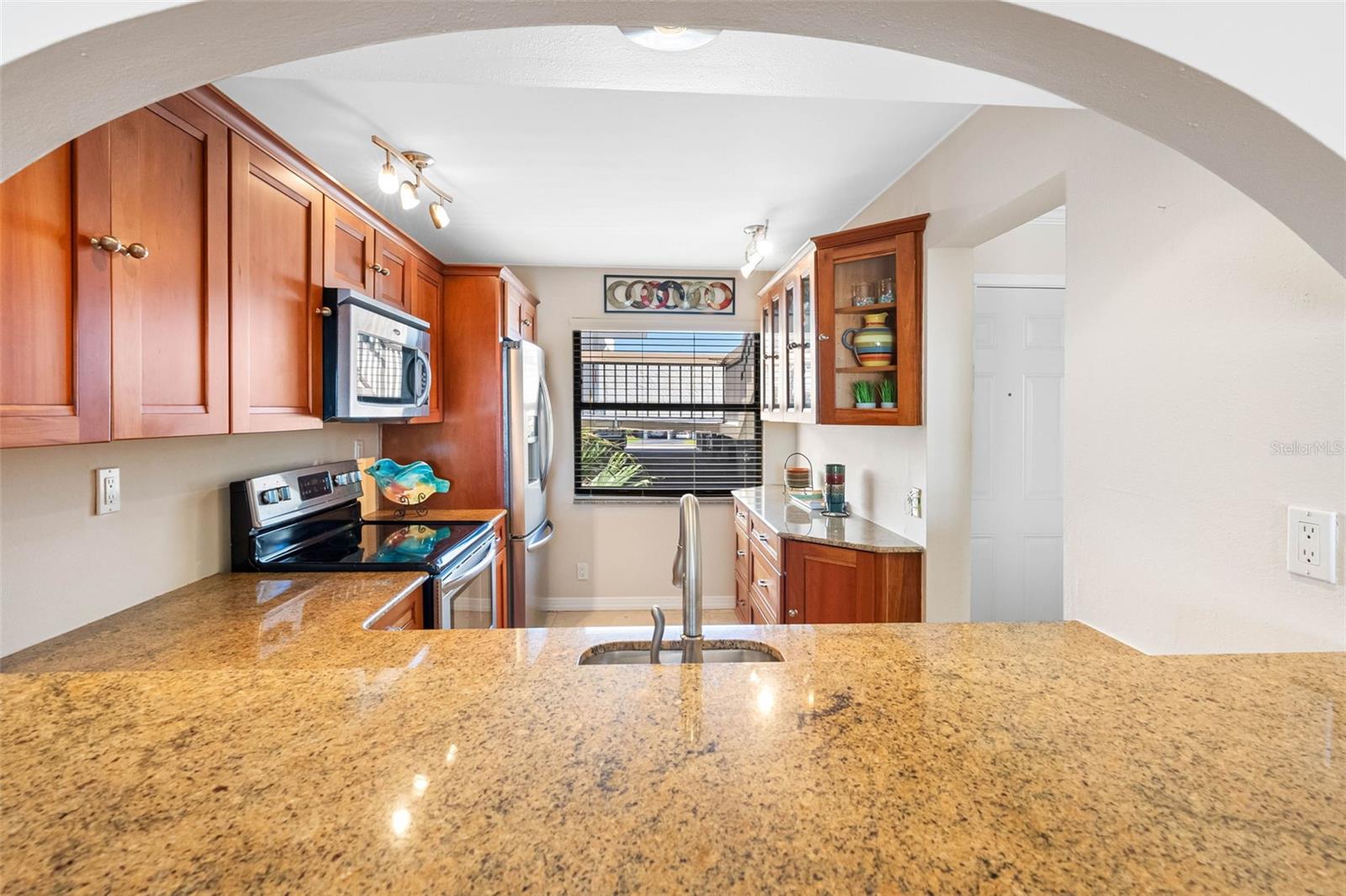 6265 SUN BLVD #204, ST PETERSBURG, FL, 33715