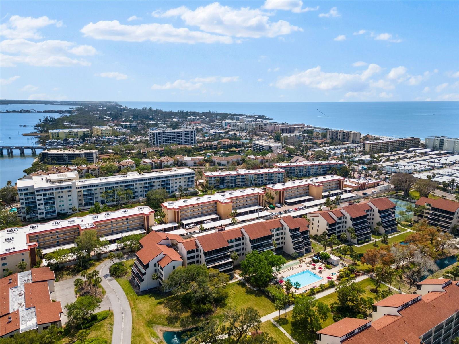 6267 MIDNIGHT PASS RD #105, SARASOTA, FL, 34242