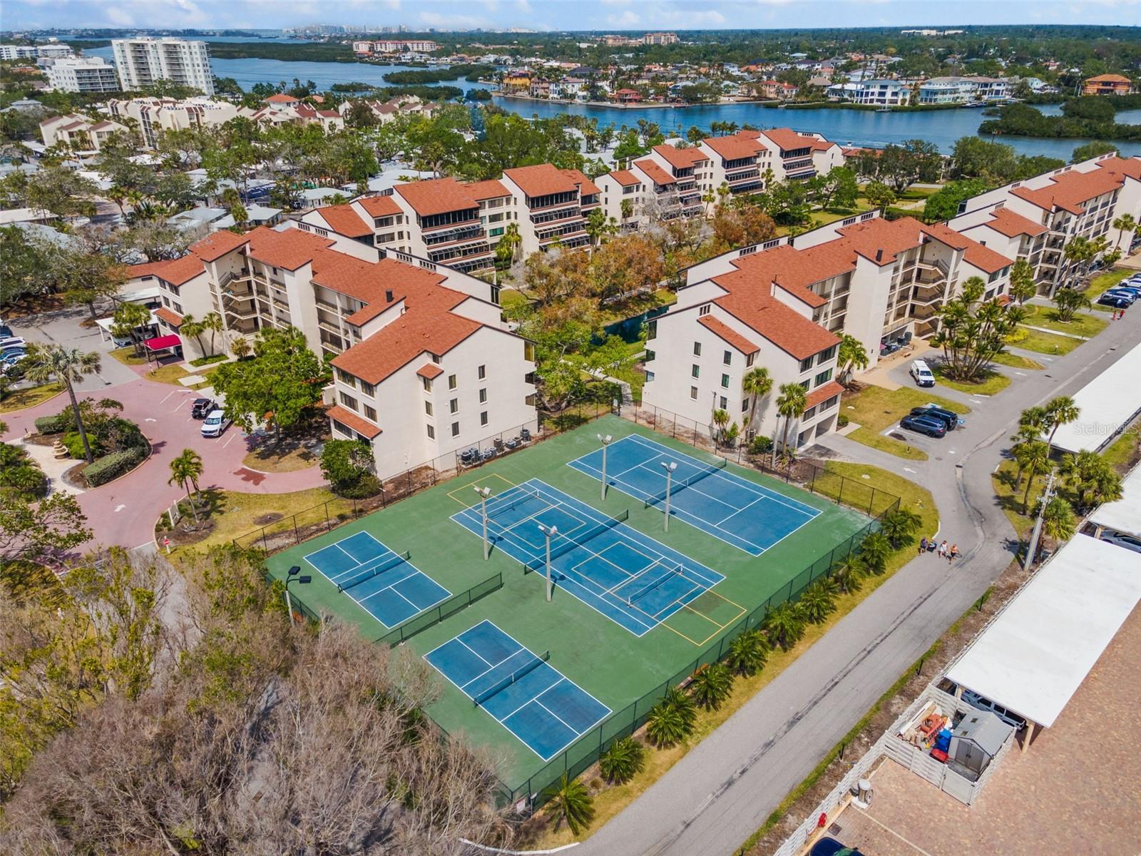 6267 MIDNIGHT PASS RD #105, SARASOTA, FL, 34242