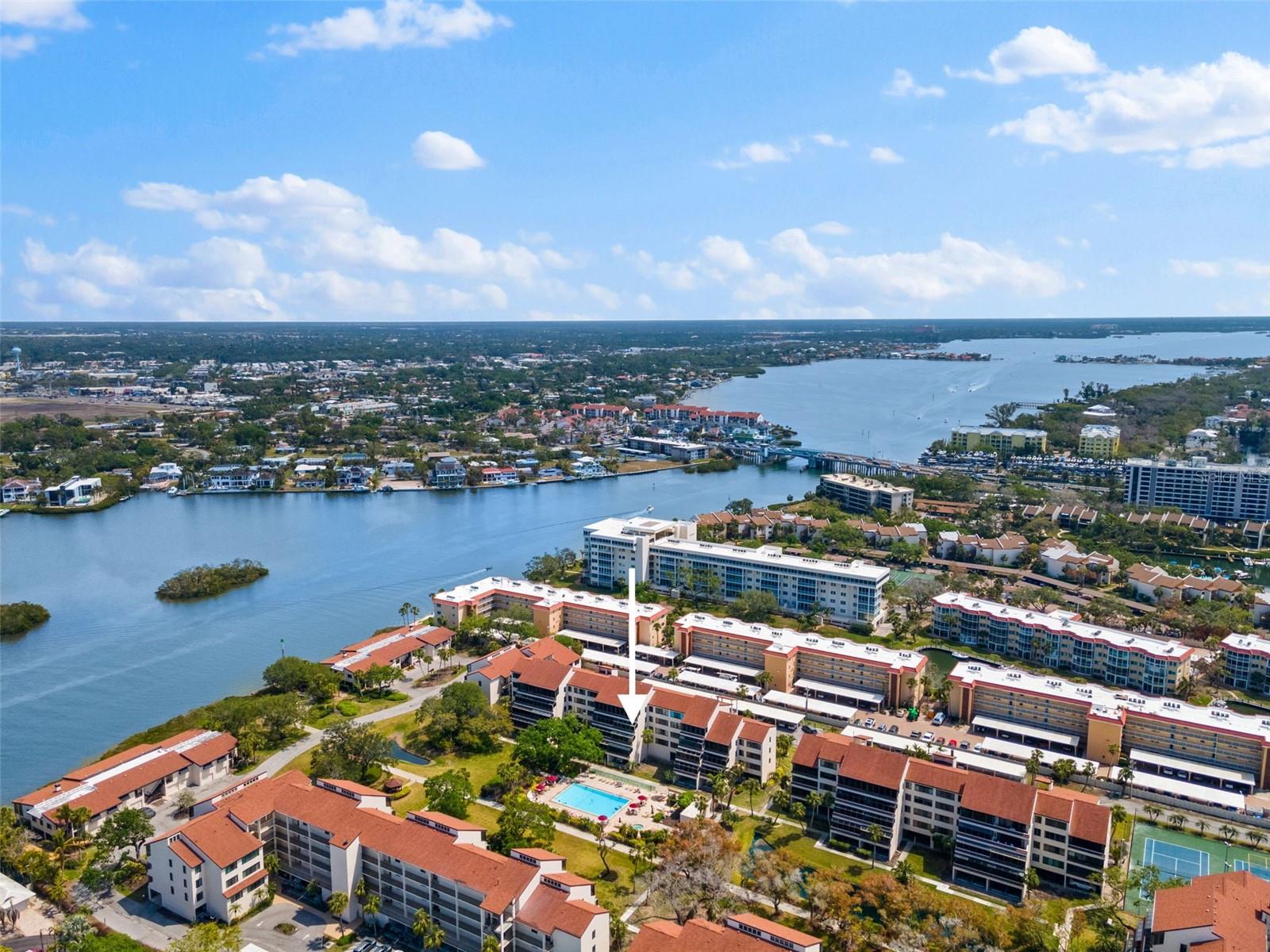 6267 MIDNIGHT PASS RD #105, SARASOTA, FL, 34242