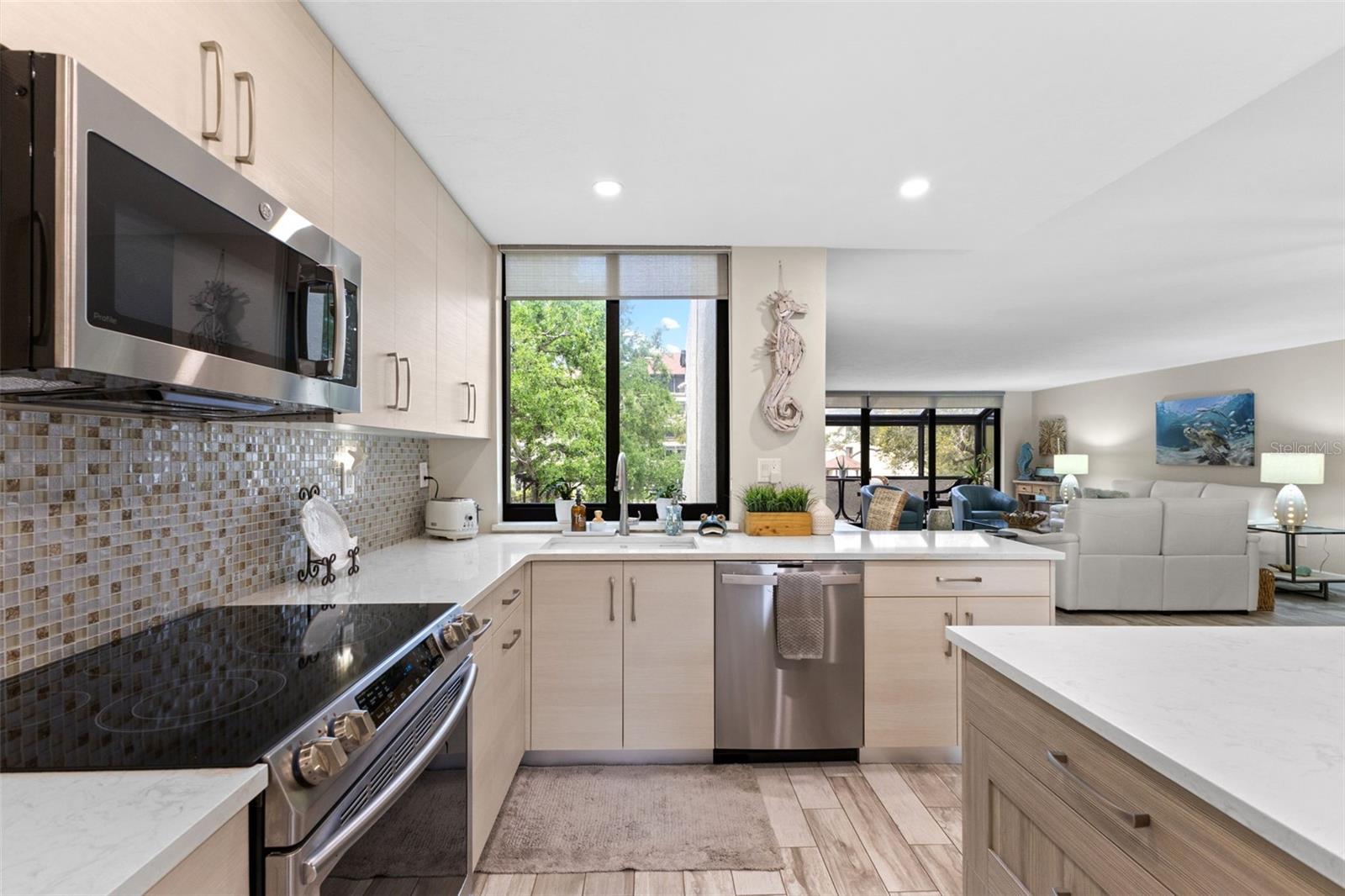 6267 MIDNIGHT PASS RD #105, SARASOTA, FL, 34242