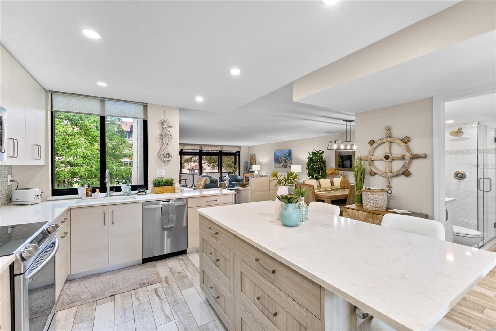 6267 MIDNIGHT PASS RD #105, SARASOTA, FL, 34242