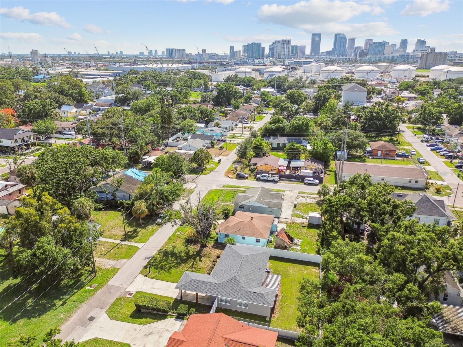 2406 THRACE ST, TAMPA, FL, 33605