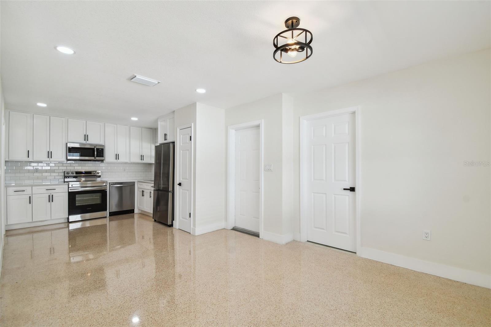 2406 THRACE ST, TAMPA, FL, 33605