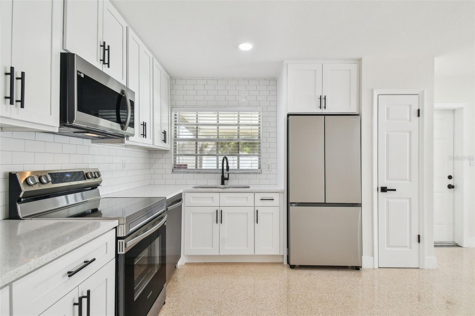 2406 THRACE ST, TAMPA, FL, 33605