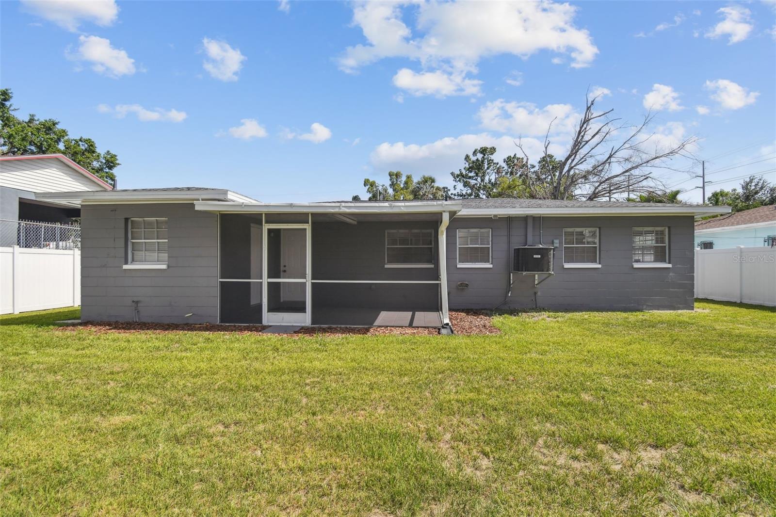 2406 THRACE ST, TAMPA, FL, 33605