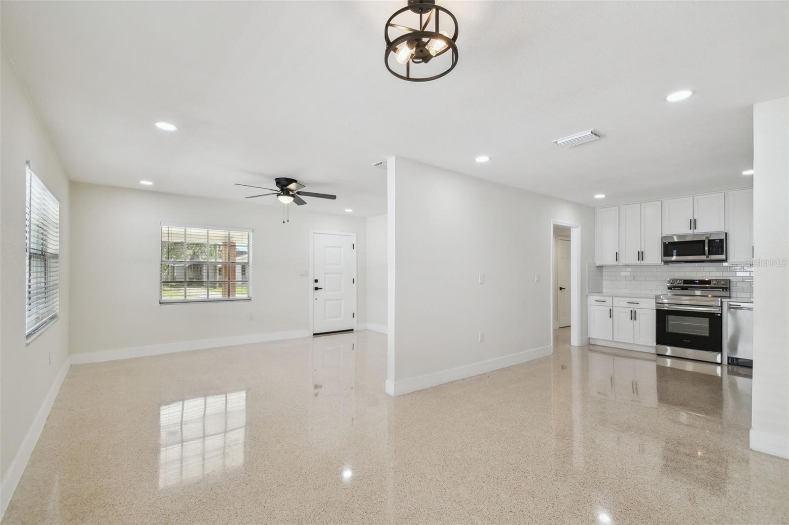 2406 THRACE ST, TAMPA, FL, 33605