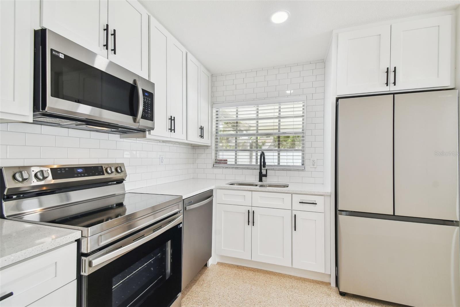 2406 THRACE ST, TAMPA, FL, 33605