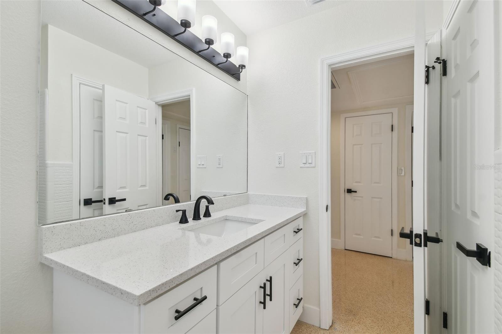 2406 THRACE ST, TAMPA, FL, 33605