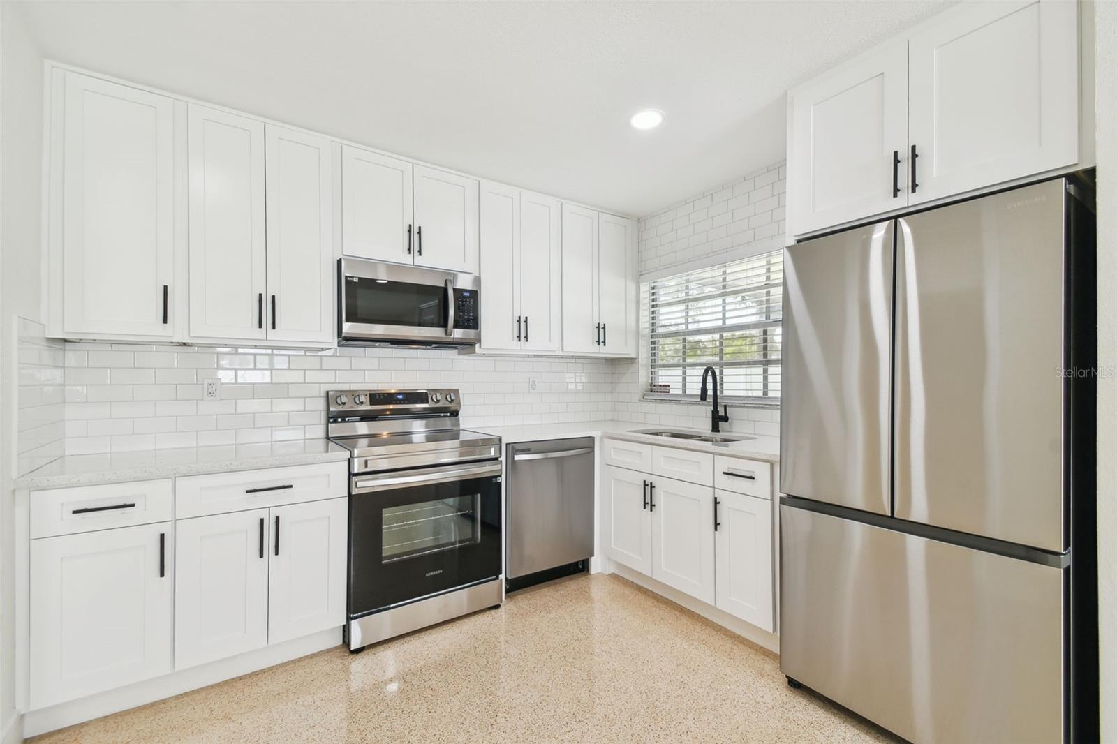 2406 THRACE ST, TAMPA, FL, 33605