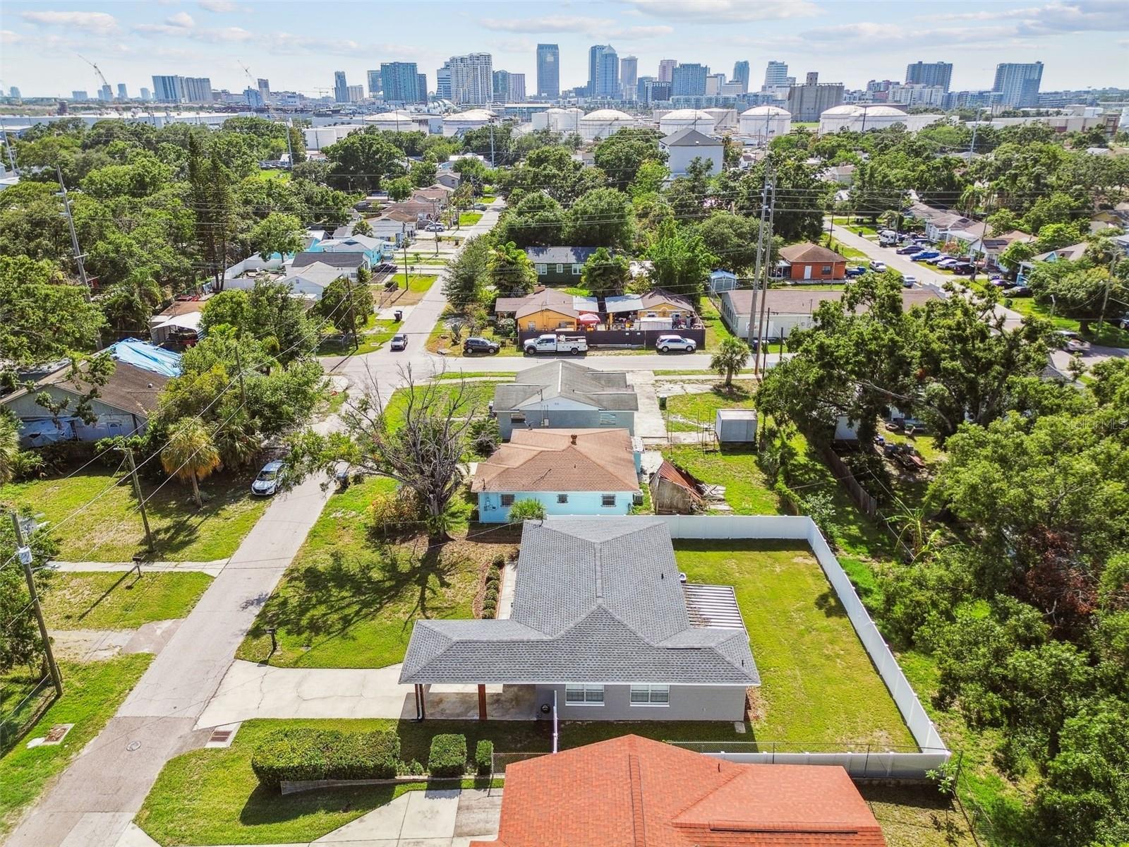 2406 THRACE ST, TAMPA, FL, 33605