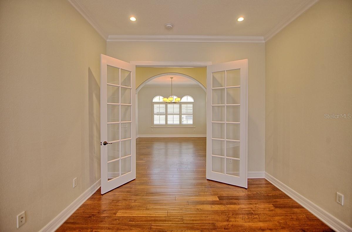 5908 S SWITZER AVE, TAMPA, FL, 33611