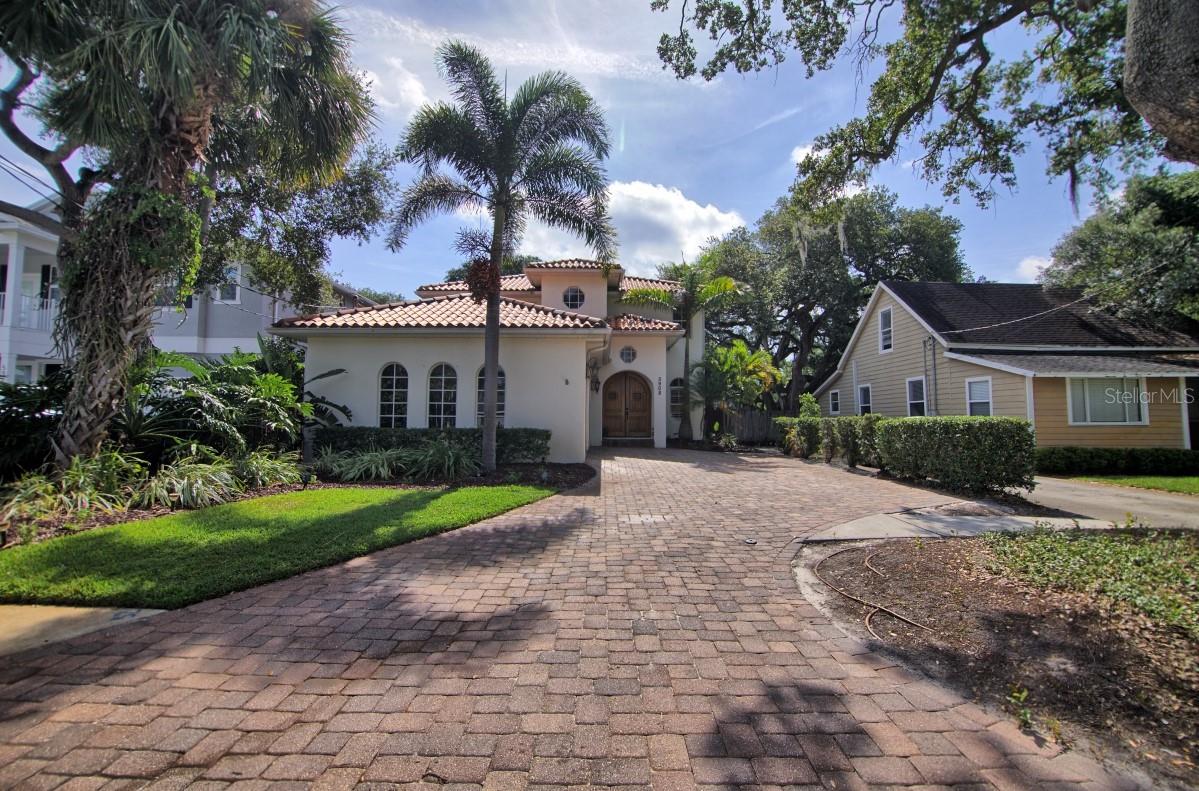 5908 S SWITZER AVE, TAMPA, FL, 33611