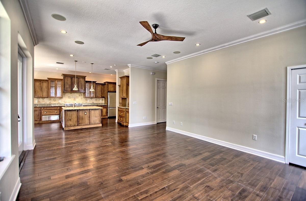 5908 S SWITZER AVE, TAMPA, FL, 33611