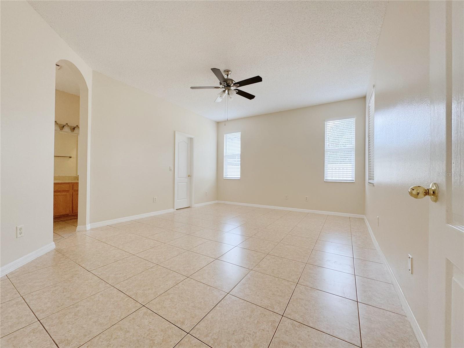 4932 BELLTHORN DR, ORLANDO, FL, 32837