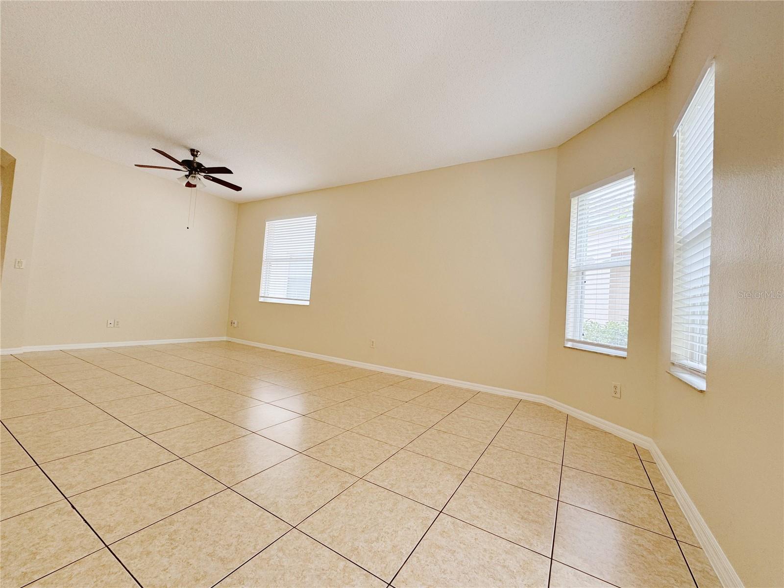 4932 BELLTHORN DR, ORLANDO, FL, 32837