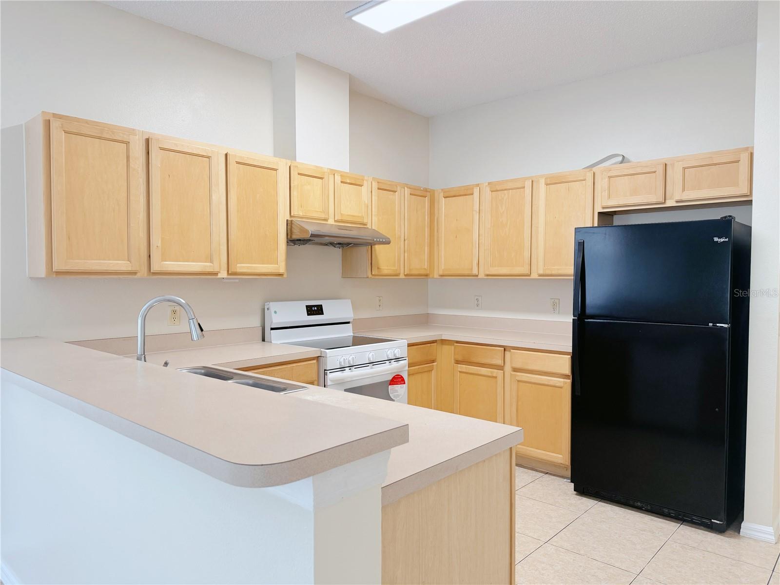 4932 BELLTHORN DR, ORLANDO, FL, 32837