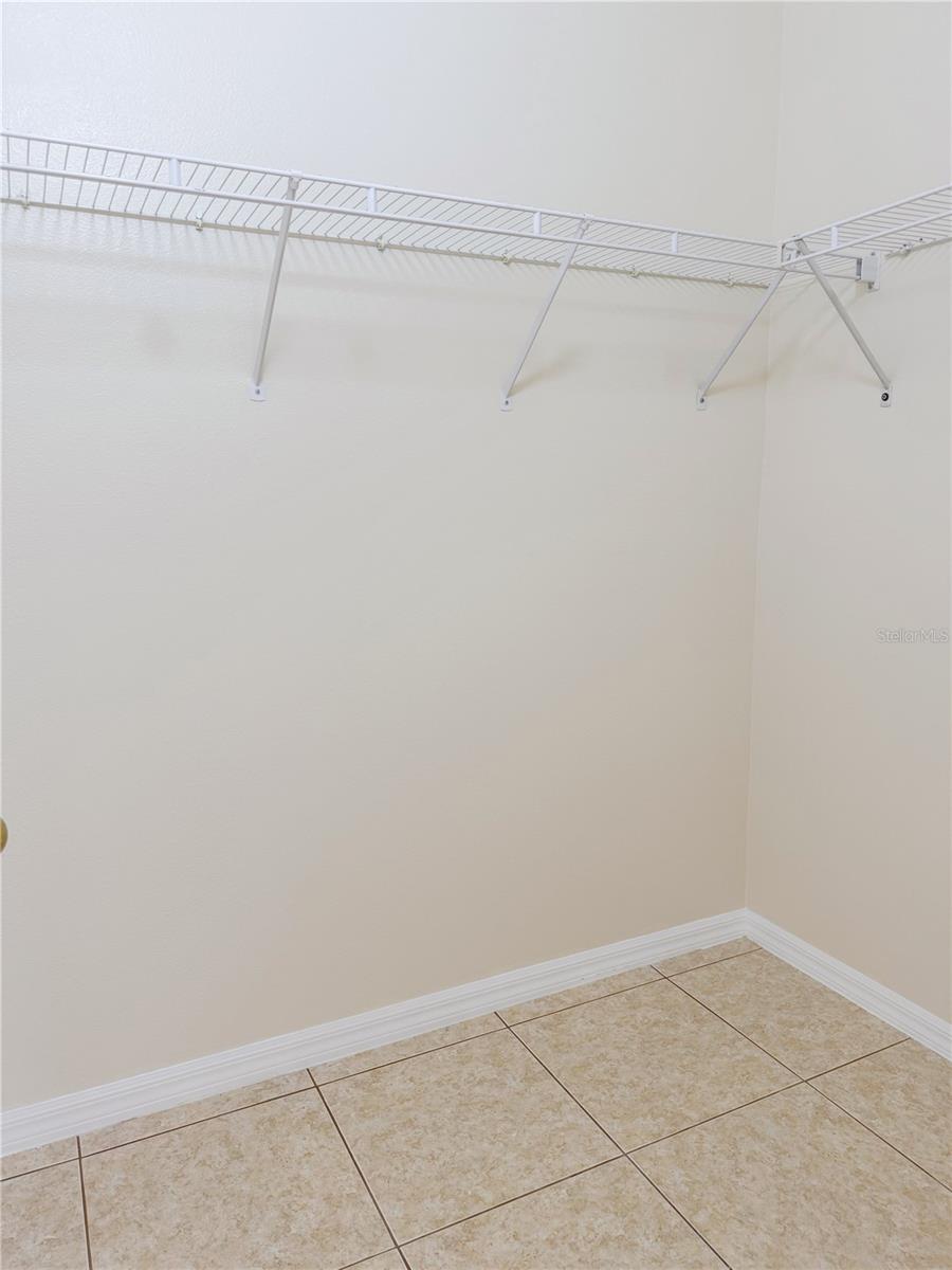 4932 BELLTHORN DR, ORLANDO, FL, 32837