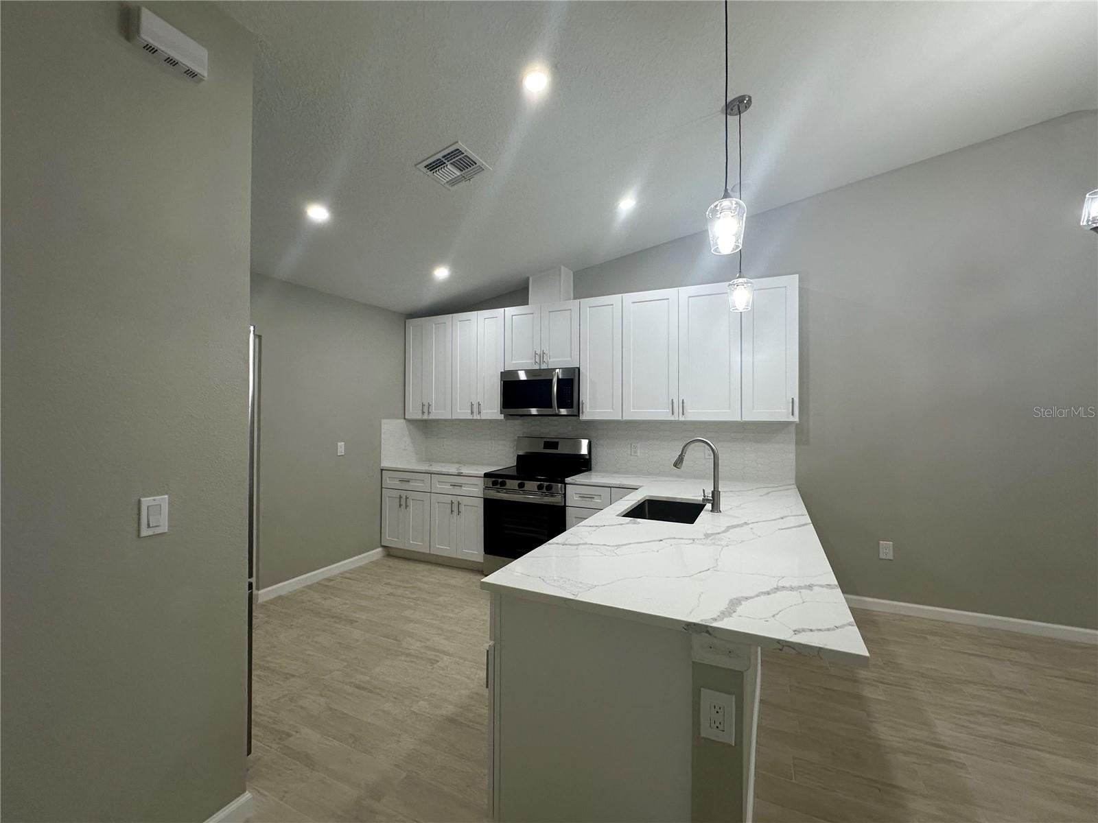 11146 PENDLETON AVE, ENGLEWOOD, FL, 34224