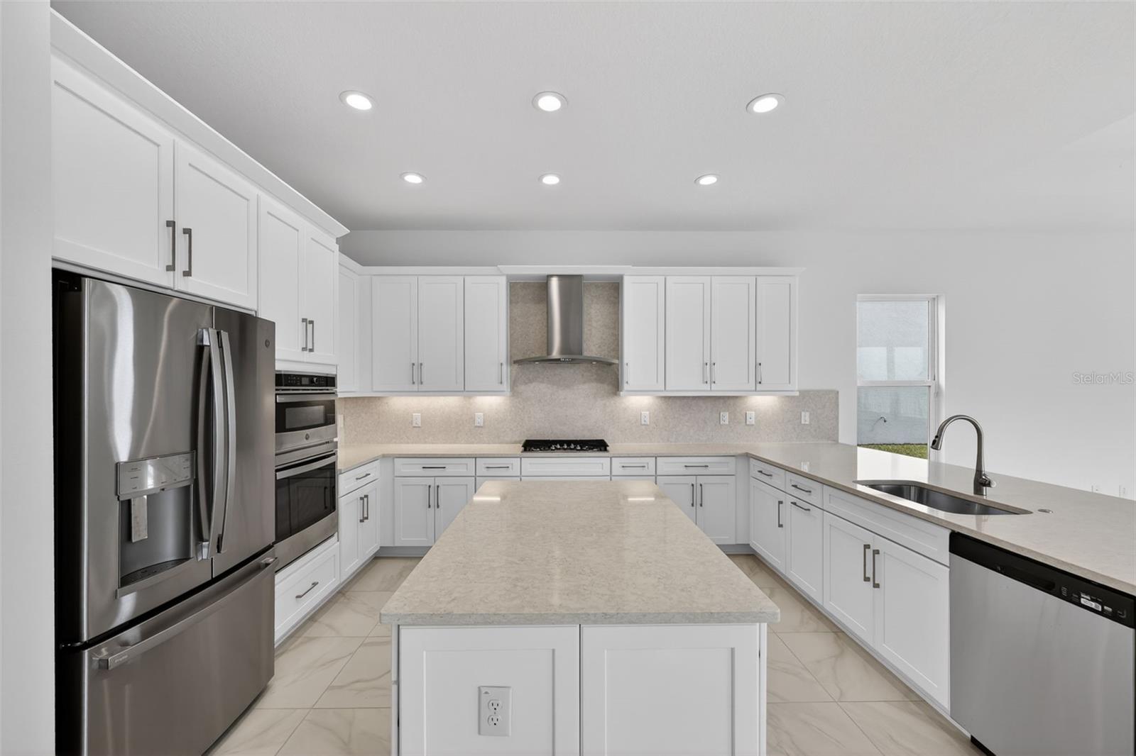 32212 MAHOGANY VALLEY DR, WESLEY CHAPEL, FL, 33543