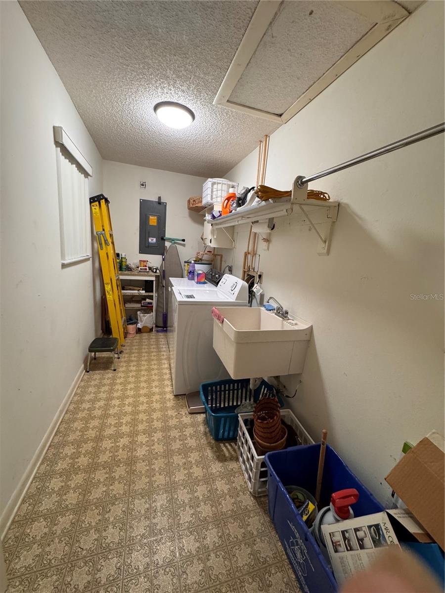 541 LAKE MYSTIC LN, LAKELAND, FL, 33813