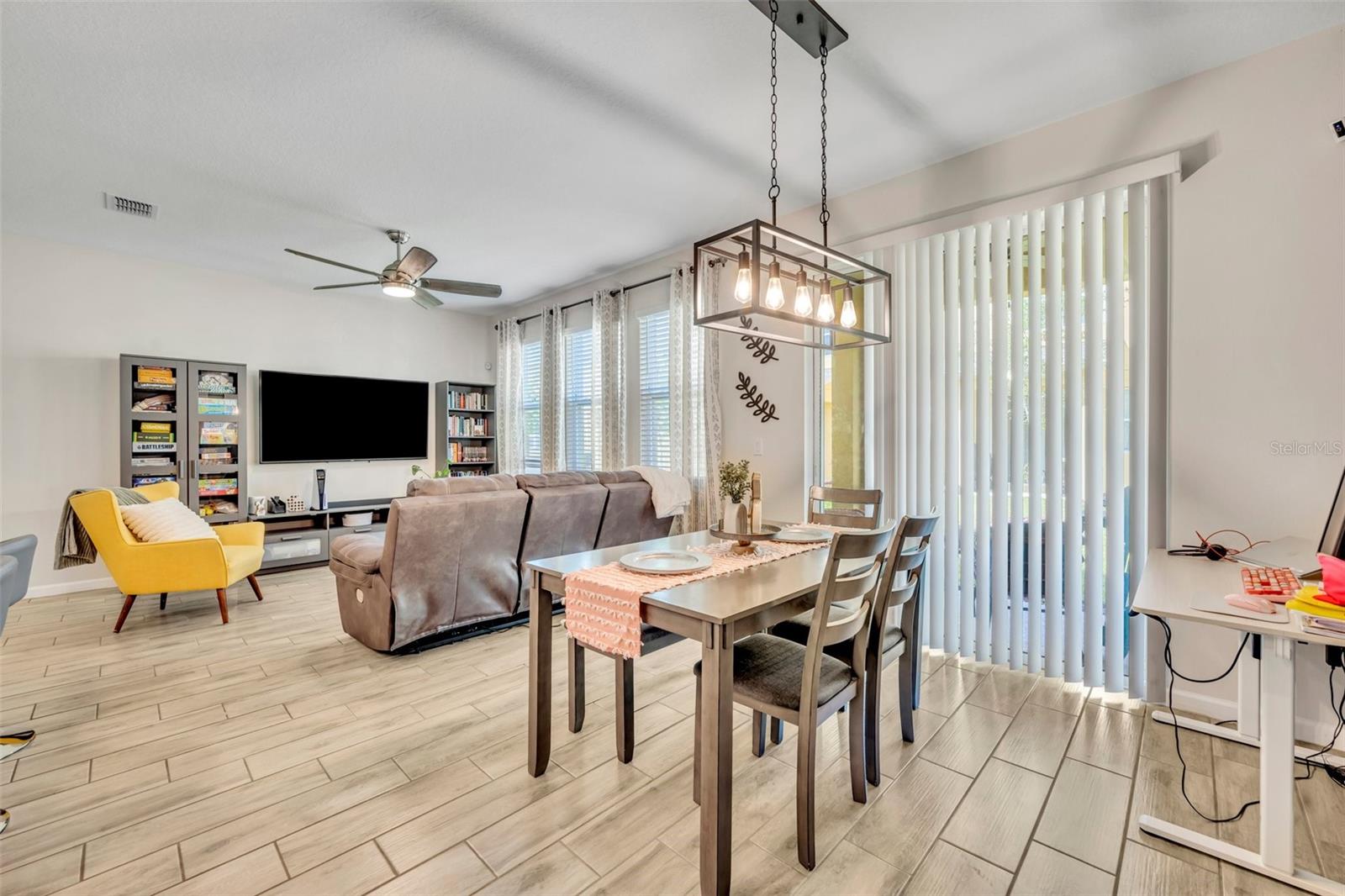 9389 TECUMSEH DR, ORLANDO, FL, 32825