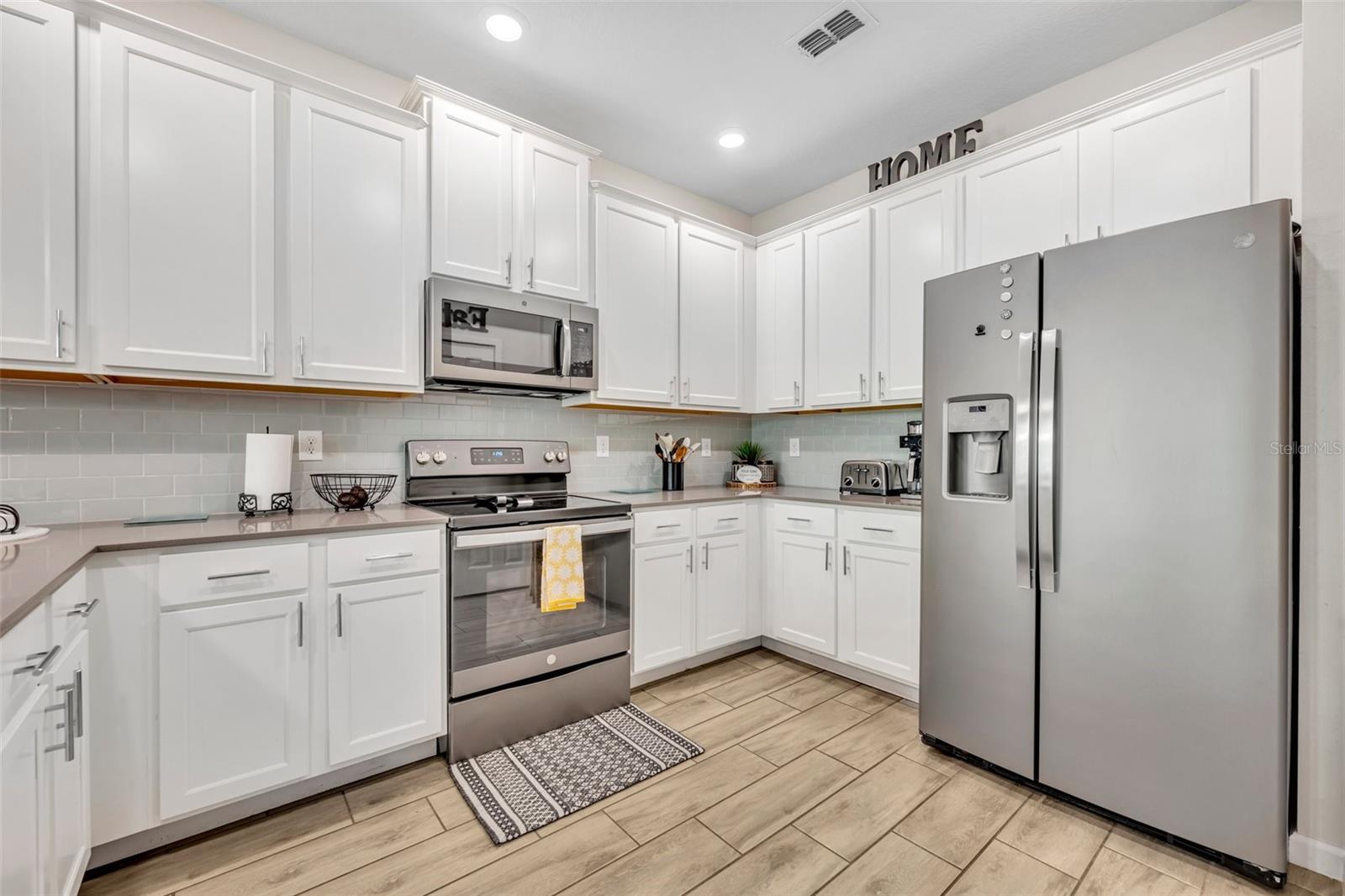 9389 TECUMSEH DR, ORLANDO, FL, 32825