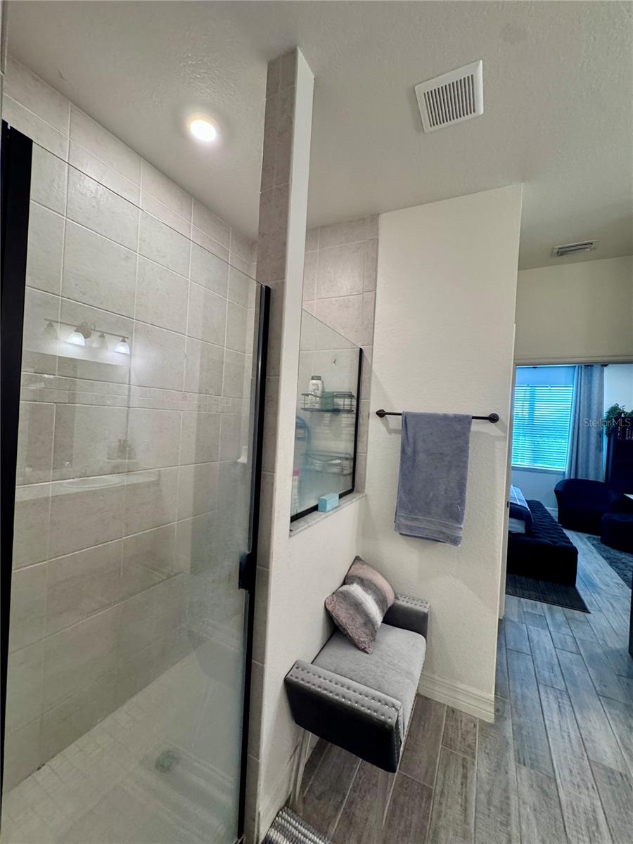 818 NE 38TH ST, CAPE CORAL, FL, 33909