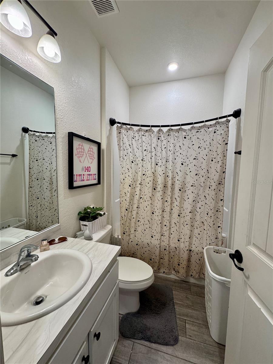 818 NE 38TH ST, CAPE CORAL, FL, 33909