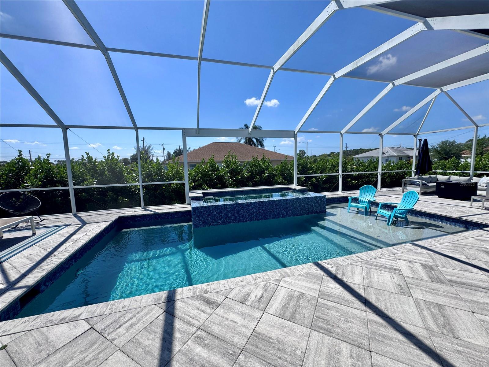 818 NE 38TH ST, CAPE CORAL, FL, 33909