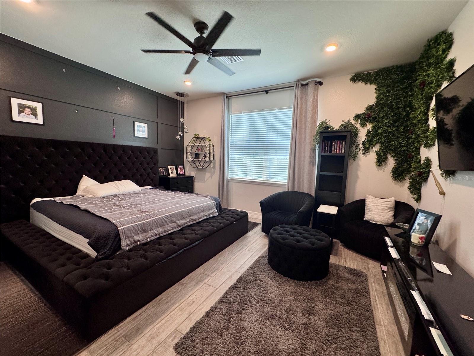 818 NE 38TH ST, CAPE CORAL, FL, 33909