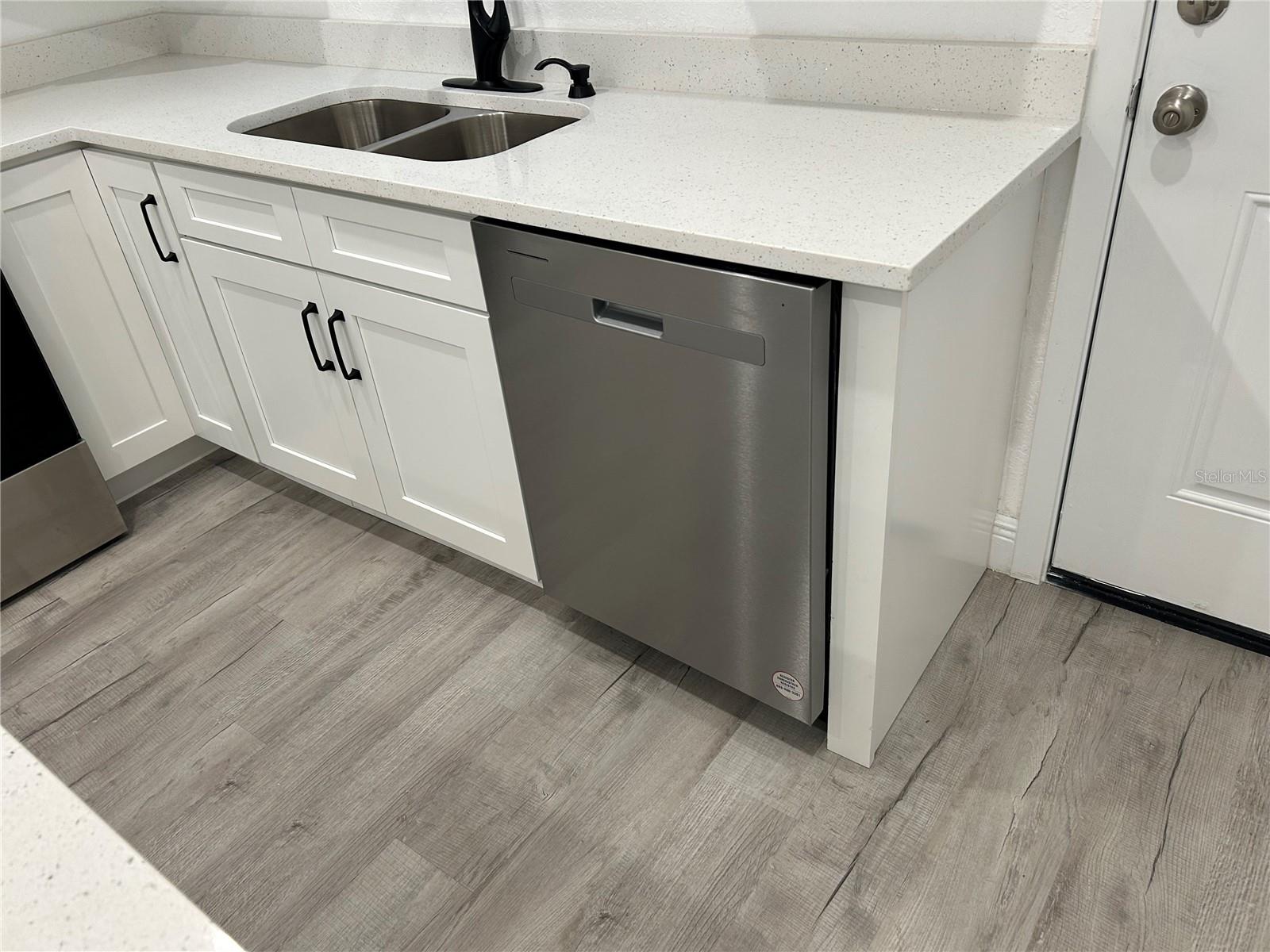 2451 W 18TH ST, SANFORD, FL, 32771