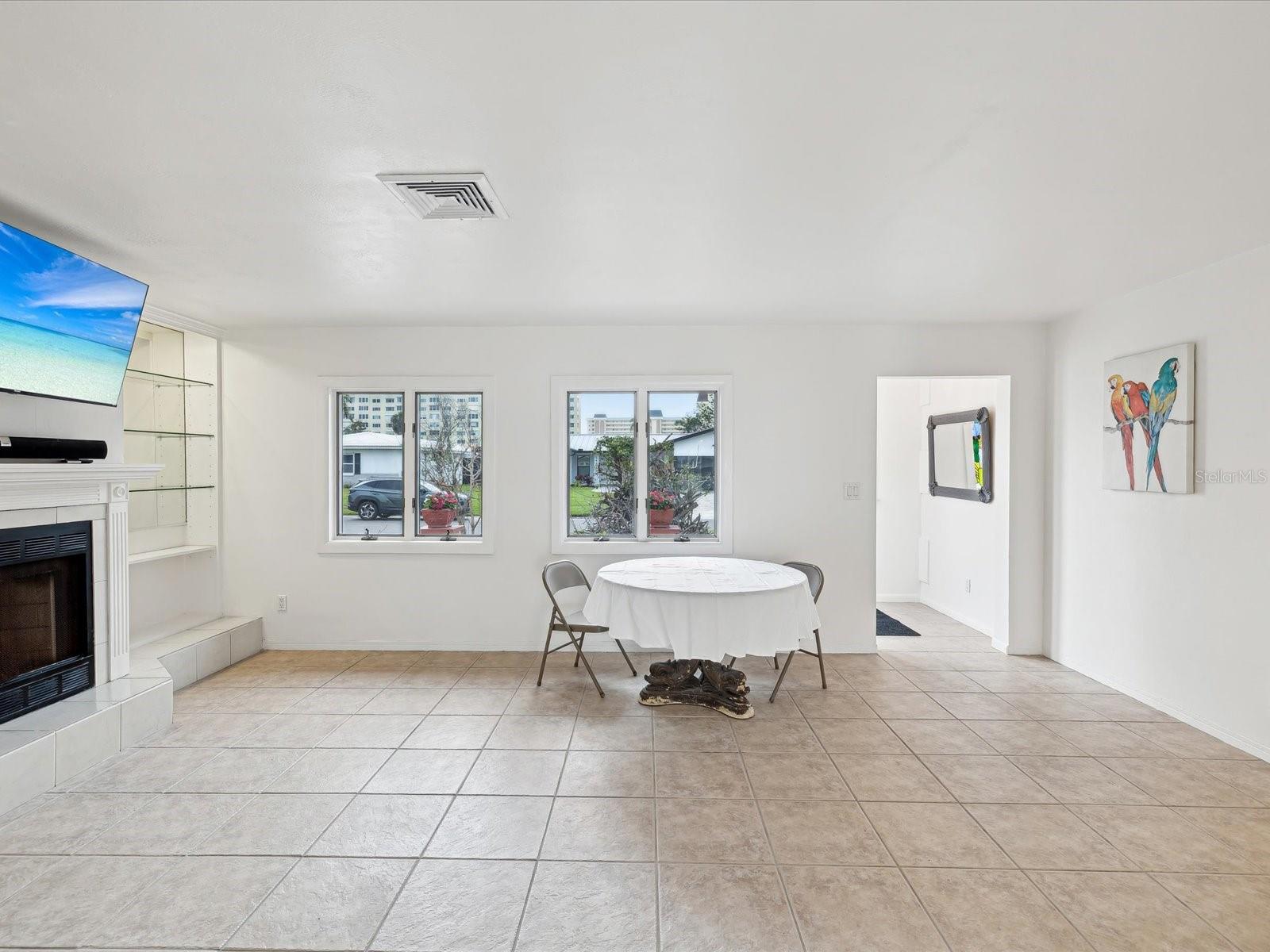 11549 48TH AVE N, ST PETERSBURG, FL, 33708